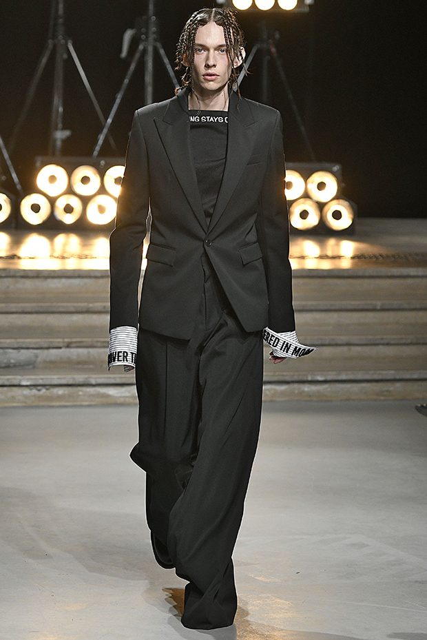 #PFW JUUN J. SS17 Menswear Collection - Design Scene - Fashion ...