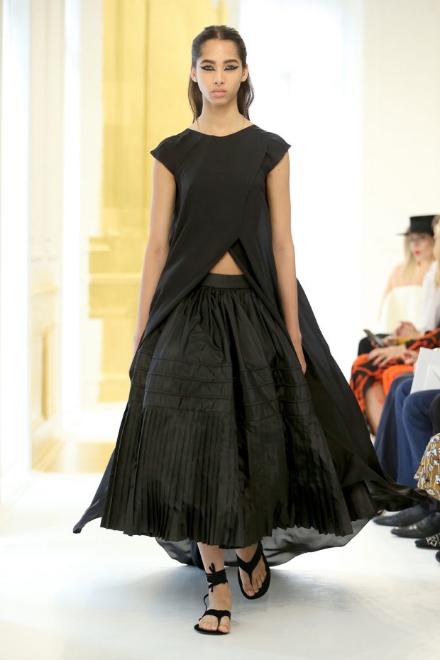 COUTURE FW16: Dior Redefines Contemporary Simplicity