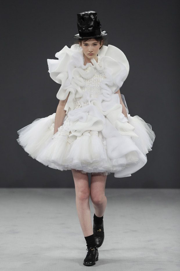 Viktor & Rolf Fall Winter 2016 Couture Collection