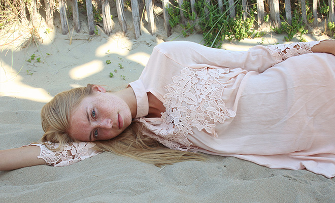 DESIGN SCENE STYLE: Waves by Jessy van der Vlist