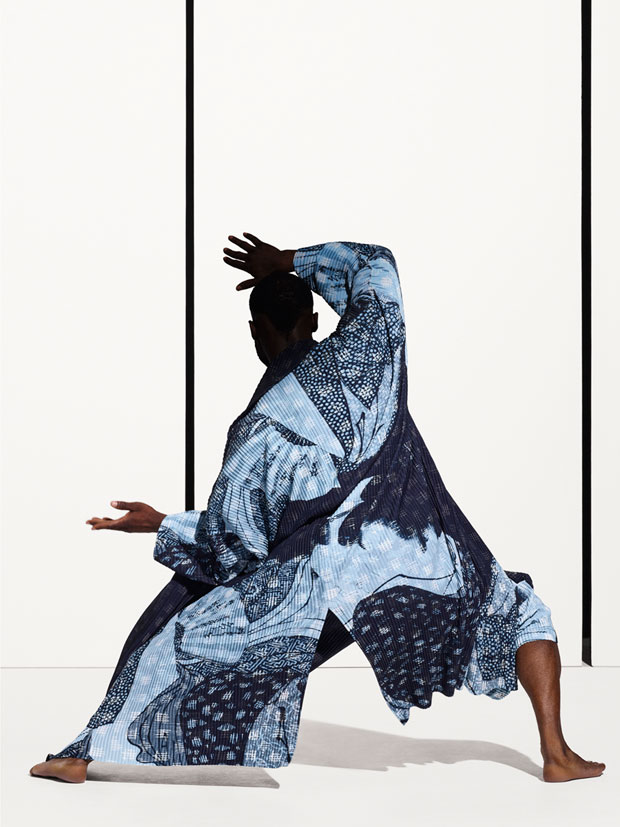 HOMME PLISSÉ ISSEY MIYAKE Launches A Collection Inspired by SHUNGA ...