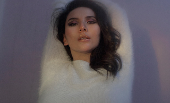 DESIGN SCENE STYLE: Fitria Yusuf in Glitterati by Sally & Emily