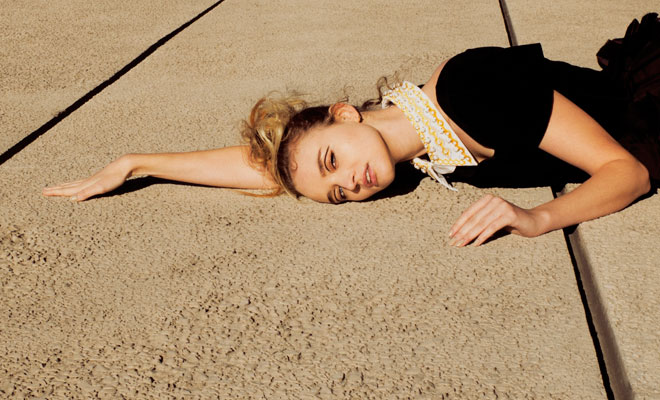 D’SCENE 06 – MAUL MEETS… HOLLY FULTON