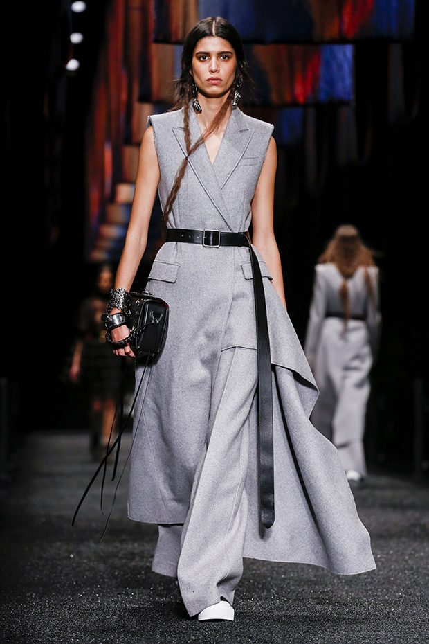 DESIGN SCENE TOP 10 Coats from Paris Fashion Week