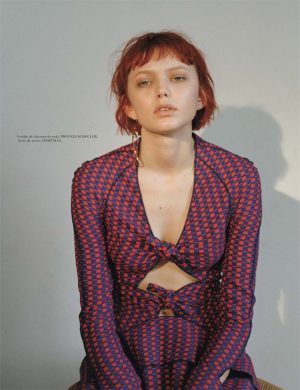 Katherine Moore Stars in the Cover Story of L'Officiel Mexico April