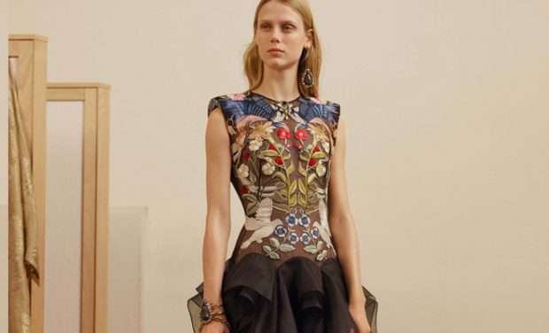 Alexander McQueen Pre-Fall 2017 Womenswear Collection