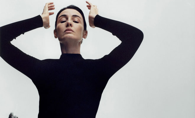 Supermodel Erin O’Connor Poses in THE ROW