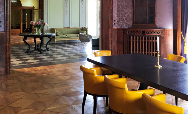 HEAR GREEN THINK YELLOW Understanding Colour