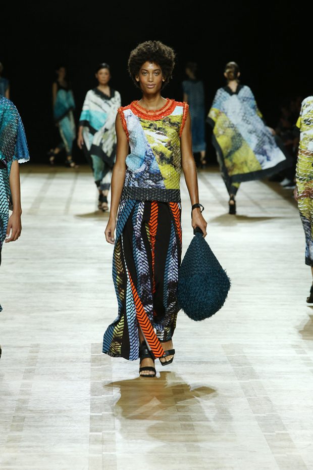 #PFW: Issey Miyake Spring Summer 2018 Collection - DSCENE