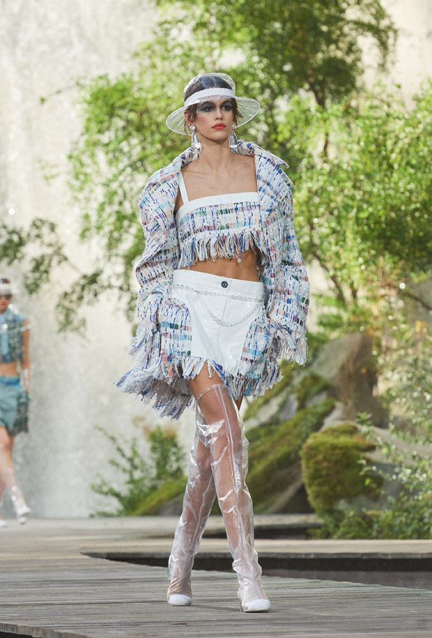 81 Looks From Chanel Fall 2018 PFW Show – Chanel Runway at Paris Fashion  Week