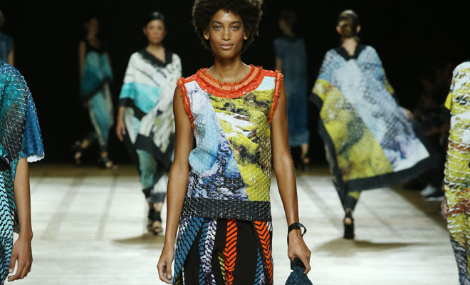#PFW: Issey Miyake Spring Summer 2018 Collection
