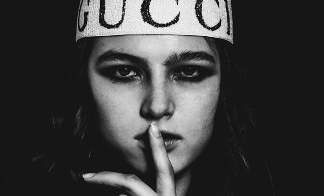 DESIGN SCENE STYLE: THE SERIOUS CASE OF LOGOMANIA