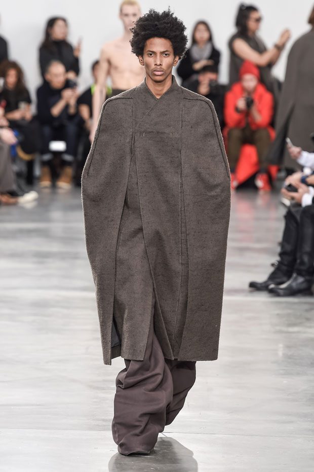 PFW: RICK OWENS Fall Winter 2018/19 Collection PFW: RICK OWENS Fall Winter 2018/19 Collection
