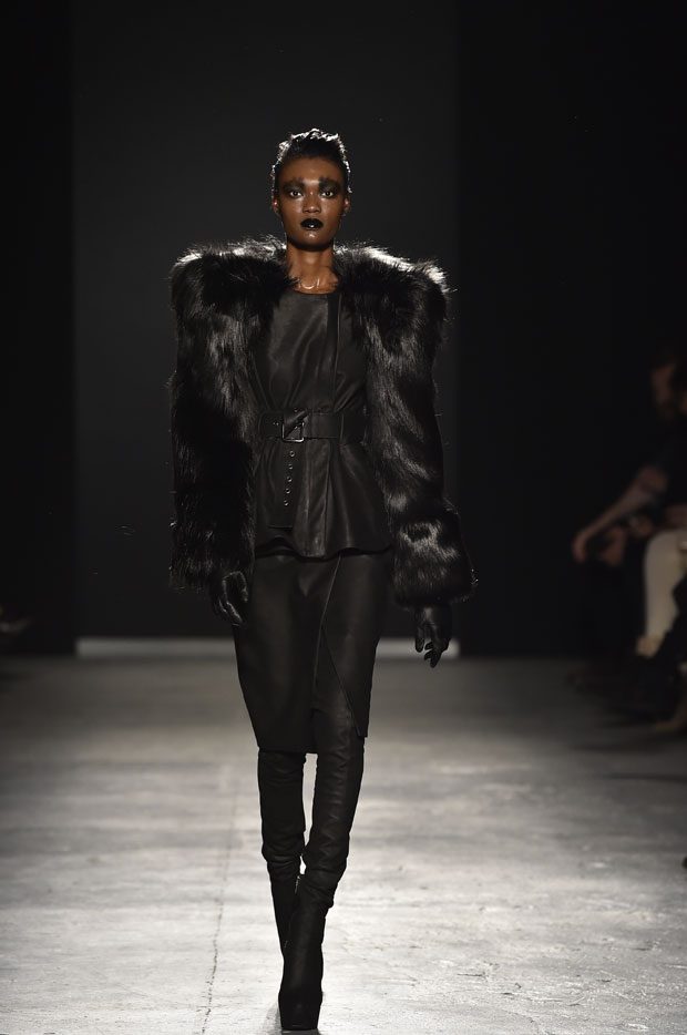 ジャケット・アウター GARETH PUGH / short ram leather jacket Gareth Pugh Fall 2014 Ready-to-Wear Fashion Show | Vogue