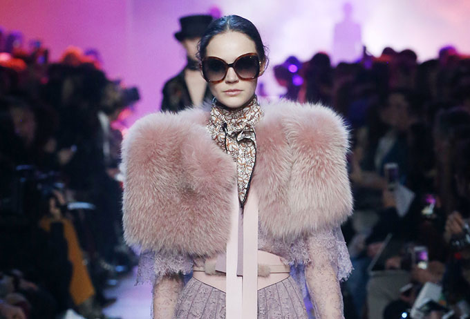 PFW: Elie Saab Fall Winter 2018.19 Womenswear Collection