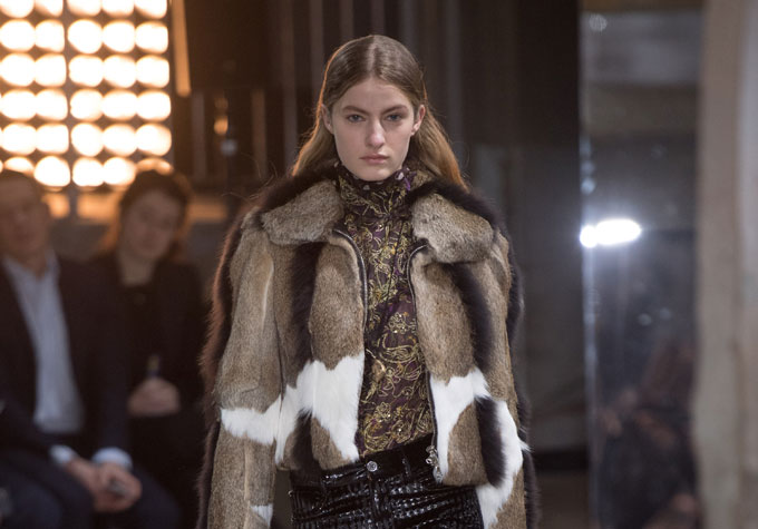 PFW Giambattista Valli Fall Winter 2018.19 Womenswear Collection