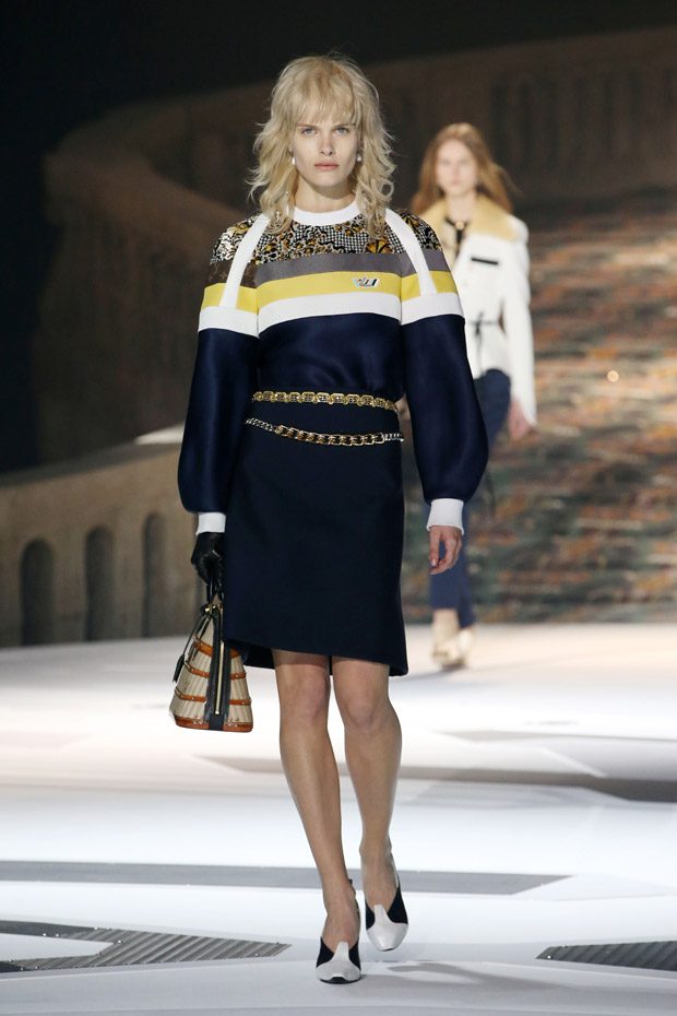 PFW: LOUIS VUITTON Fall Winter 2018.19 Womenswear Collection