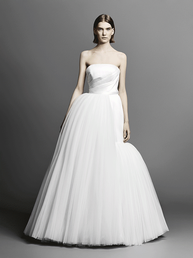 Discover Viktor & Rolf Spring 2019 Bridal Collection