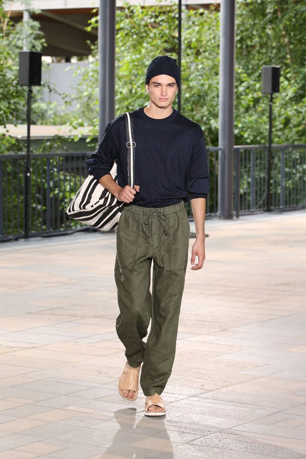 Issey miyake hotsell cargo pants