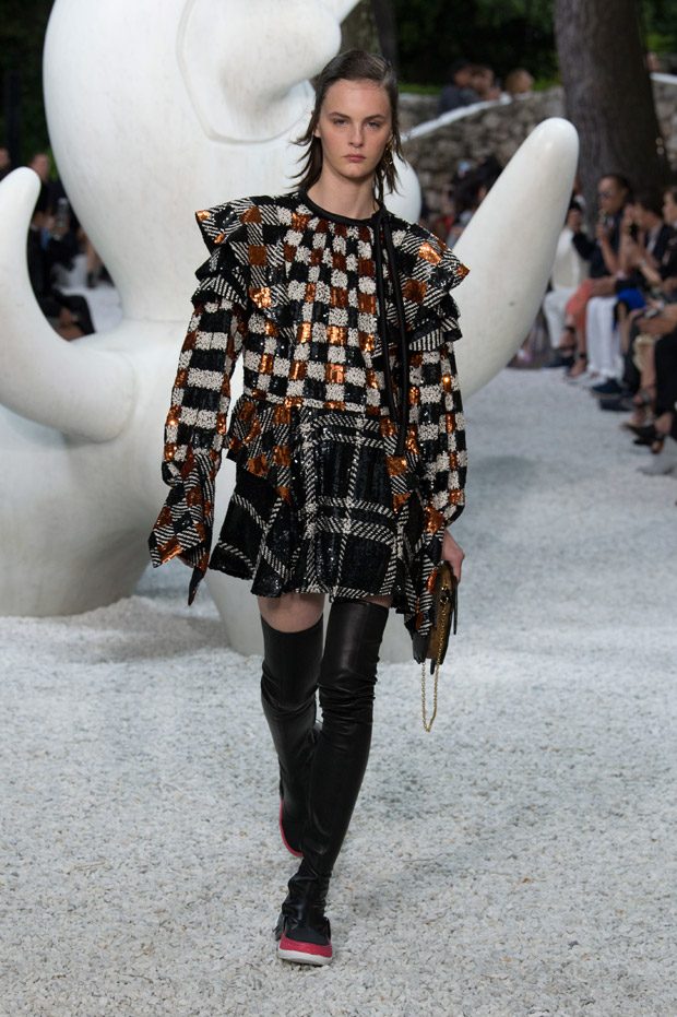 LOUIS VUITTON Cruise 2019 Womenswear Collection