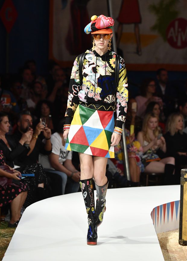 MOSCHINO SPRING SUMMER 2019 COLLECTION