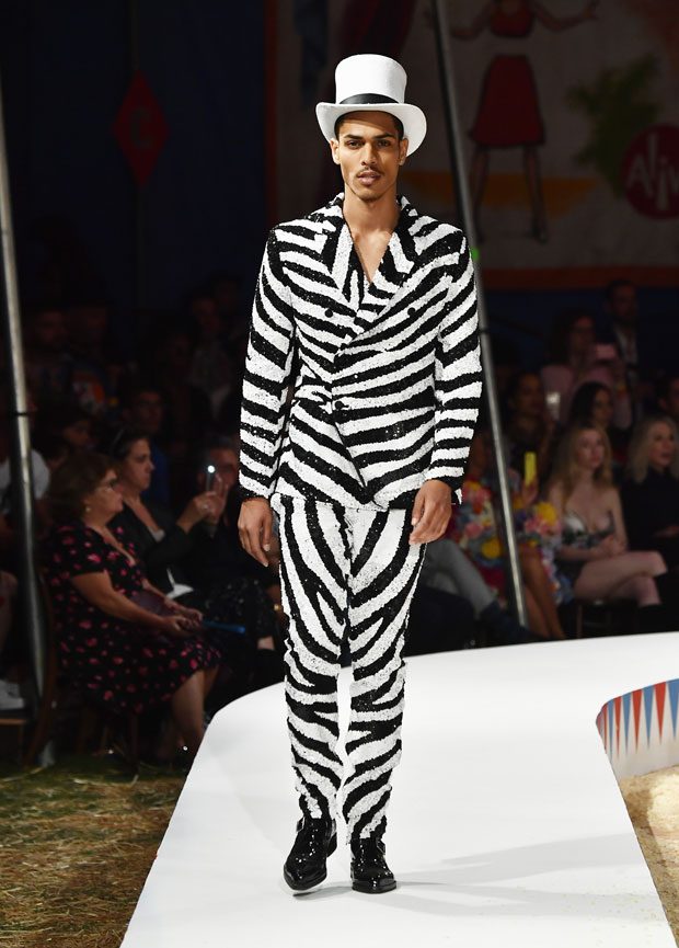 MOSCHINO SPRING SUMMER 2019 COLLECTION