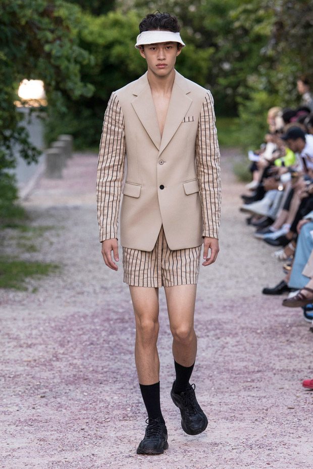 All the Looks From the Louis Vuitton Spring 2019 Menswear Collection