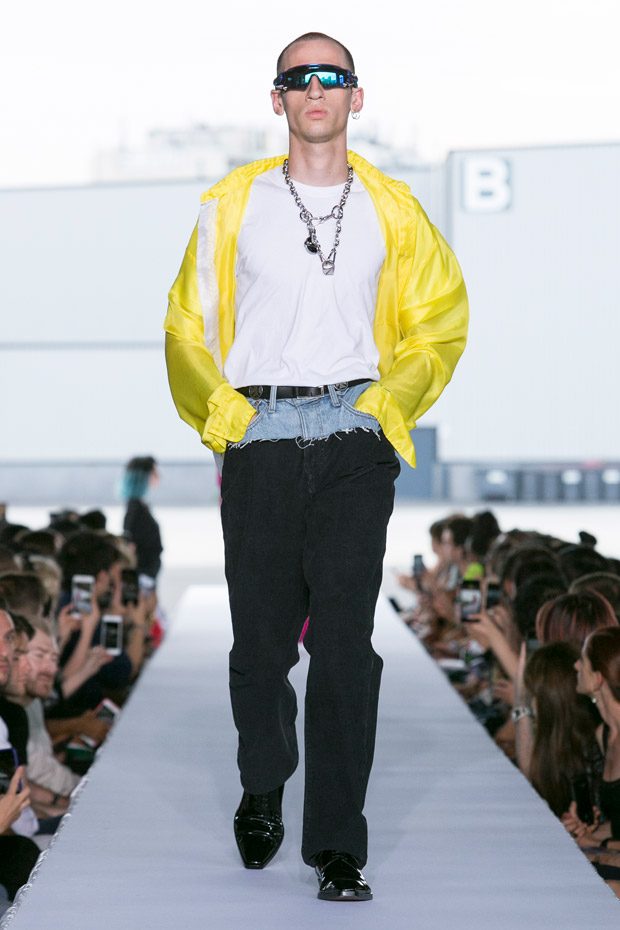 Vetements Spring / Summer 2019 Menswear — DSTNGR