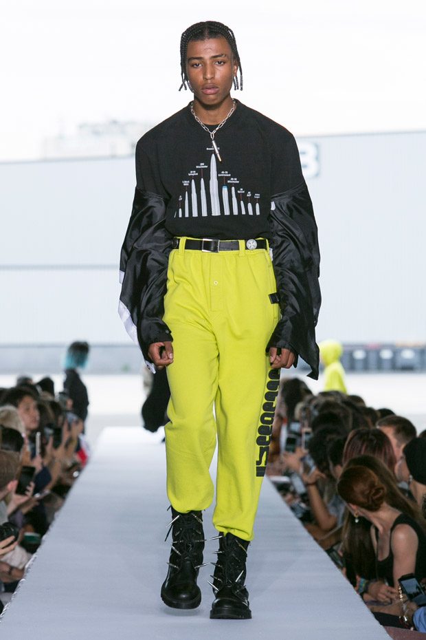 Vetements Spring / Summer 2019 Menswear — DSTNGR