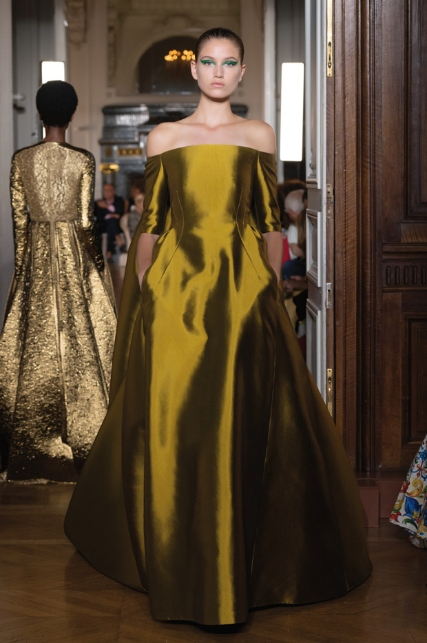 #PFW: Valentino Fall Winter 2018.19 Haute Couture Collection