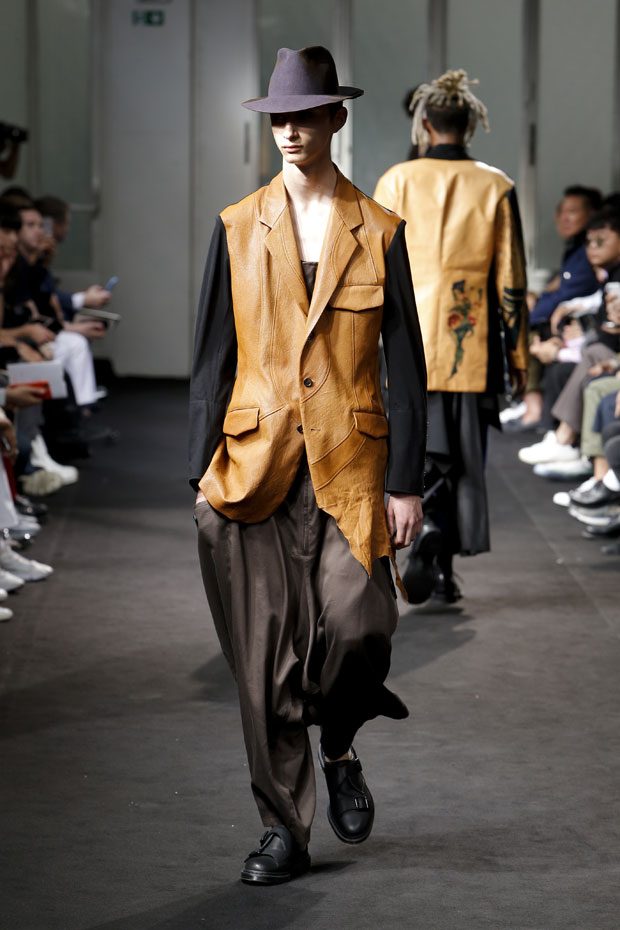 #PFW: Yohji Yamamoto Spring Summer 2019 Menswear Collection