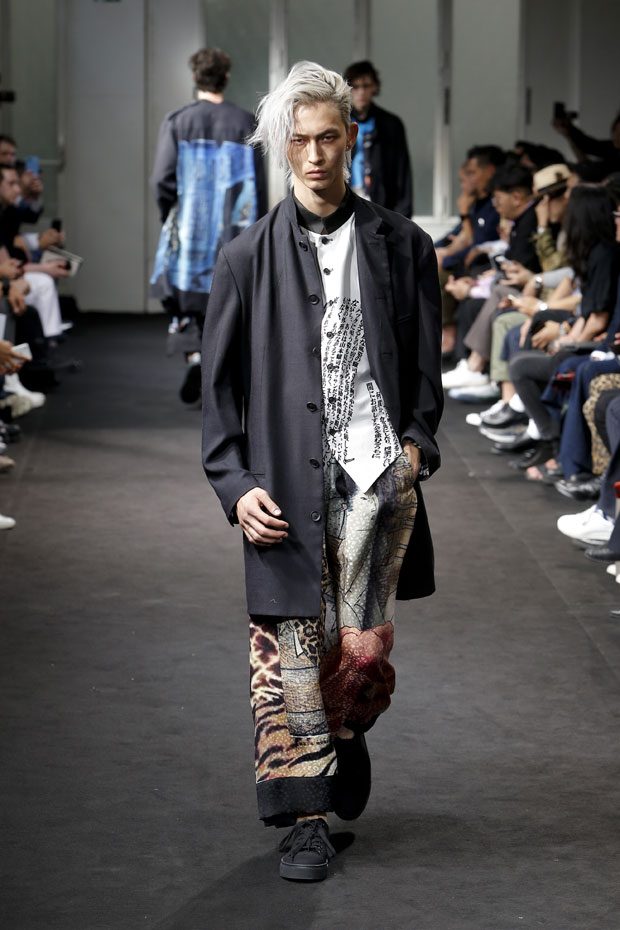 コレクション Yohji Yamamoto 1988 Fashion Look Book Yohji Yamamoto 1988 Fashion Look Book - Yohji Yamamoto 1988