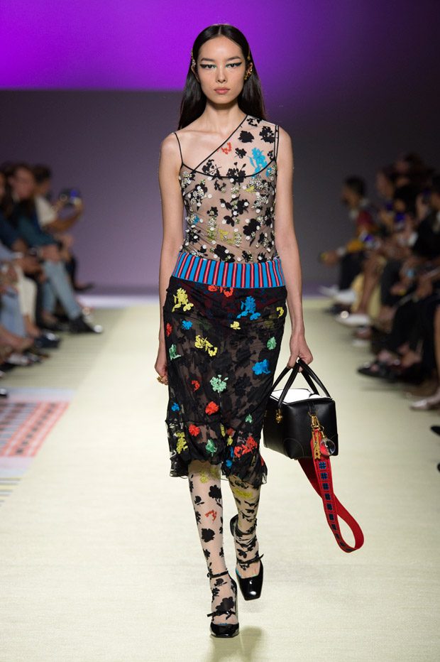Versace Spring 2019 Collection: Micro Floral Prints Dominate