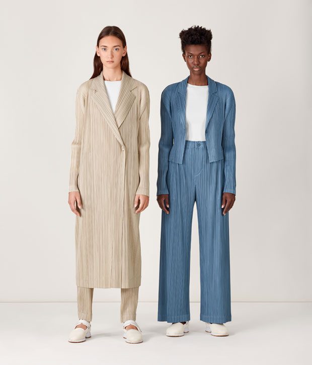 希少！ISSEY MIYAKE PLEATS PLEASE ストール 値下げ PLEATS PLEASE ISSEY MIYAKE ストール 美品 青