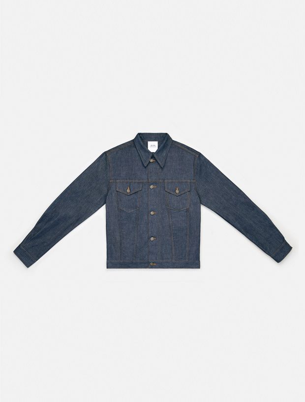 Discover all the pieces from the EST.1978 Collection by CALVIN