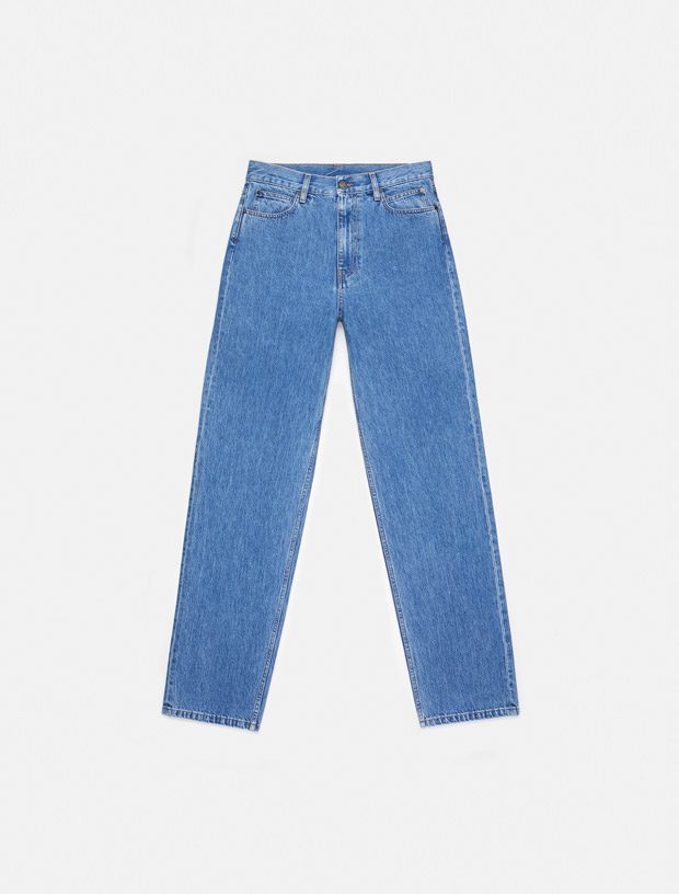 Discover all the pieces from the EST.1978 Collection by CALVIN
