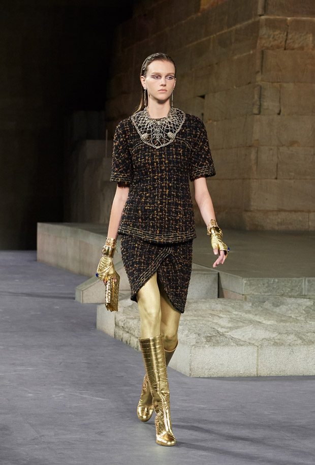 CHANEL METIERS D'ART 2018/19 PARIS - NEW YORK COLLECTION