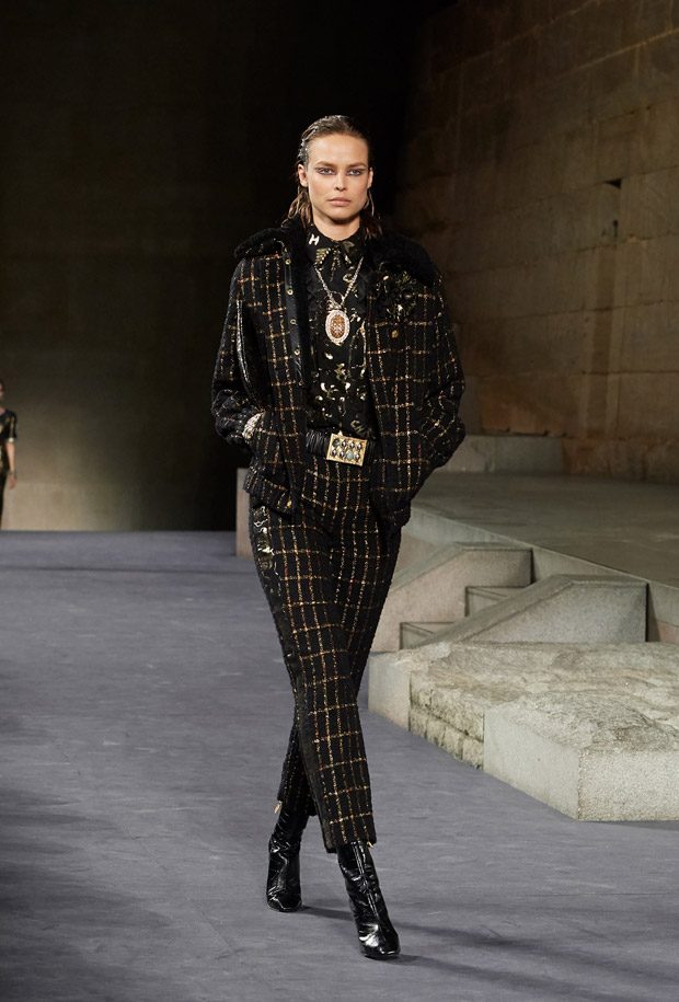 CHANEL METIERS D'ART 2018/19 PARIS - NEW YORK COLLECTION