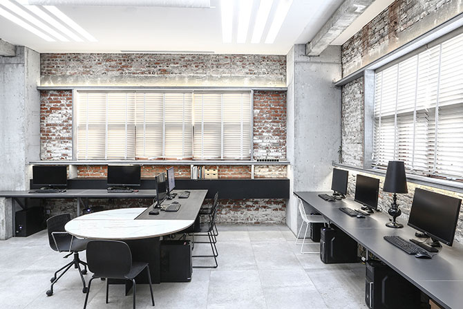 Tips For Transforming an Old Factory Into a Trendy Fashion Design Studio