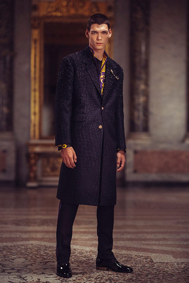 LOOKBOOK ATELIER VERSACE Spring Summer 2019 Collection