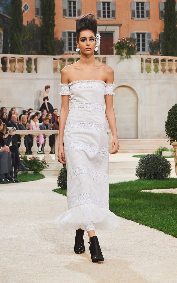 Chanel Wedding Swimsuit at Paris S-S19 Couture Fashion Week: Pics