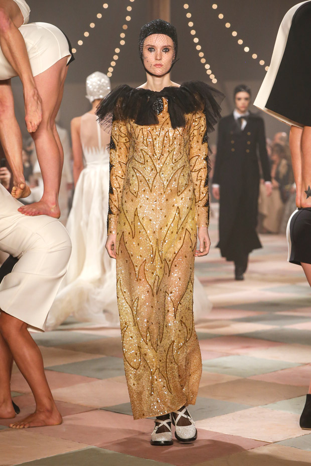 PFW: DIOR Spring Summer 2019 Haute Couture Collection