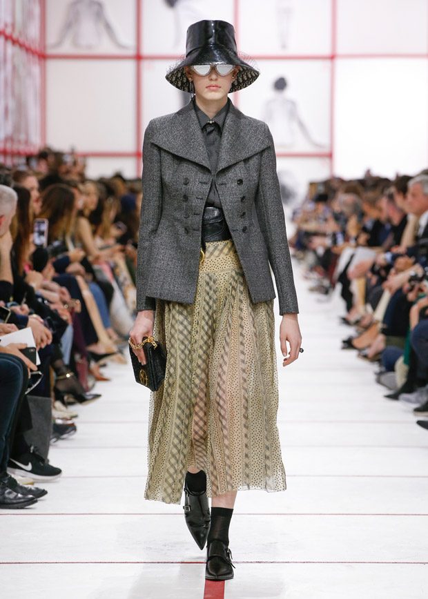 PFW: DIOR Fall Winter 2019.20 Womenswear Collection