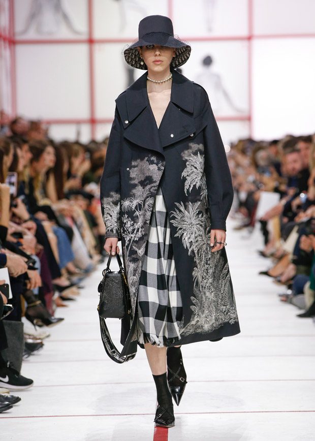 PFW: DIOR Fall Winter 2019.20 Womenswear Collection