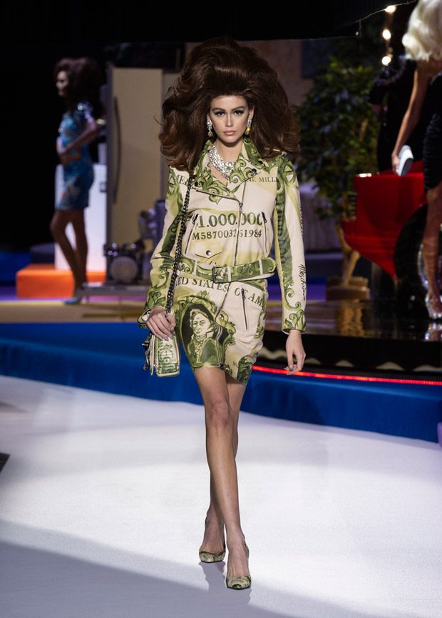 MOSCHINO Fall Winter 2019.20 Womenswear 