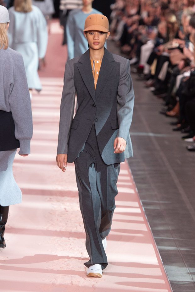 MFW: SPORTMAX Fall Winter 2019.20 Collection