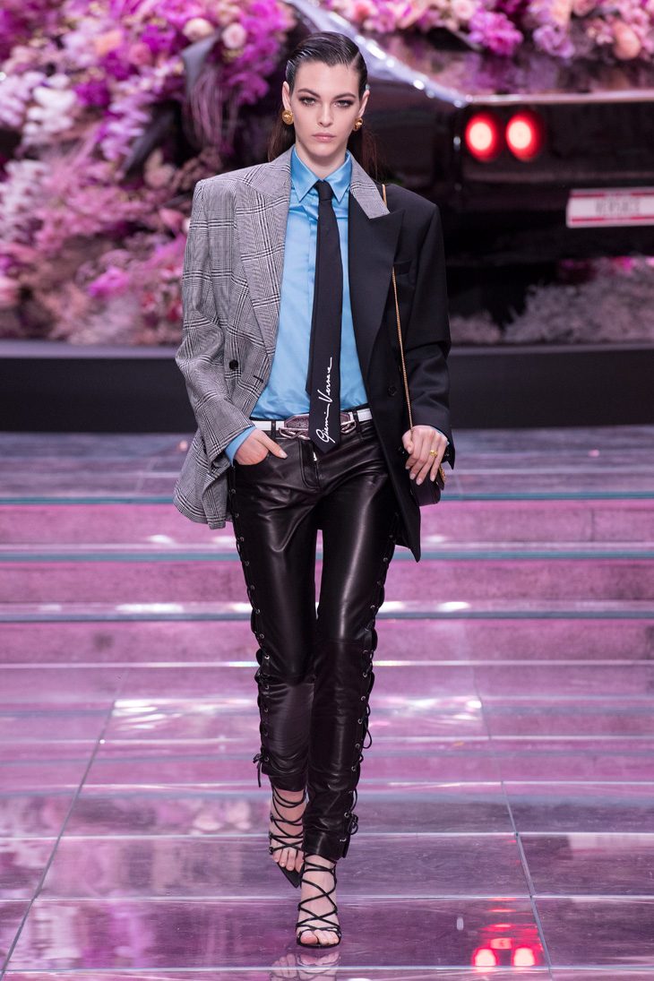 3tluxuryfashion.online on X: #VERSACE #MEN SPRING/SUMMER '22 The