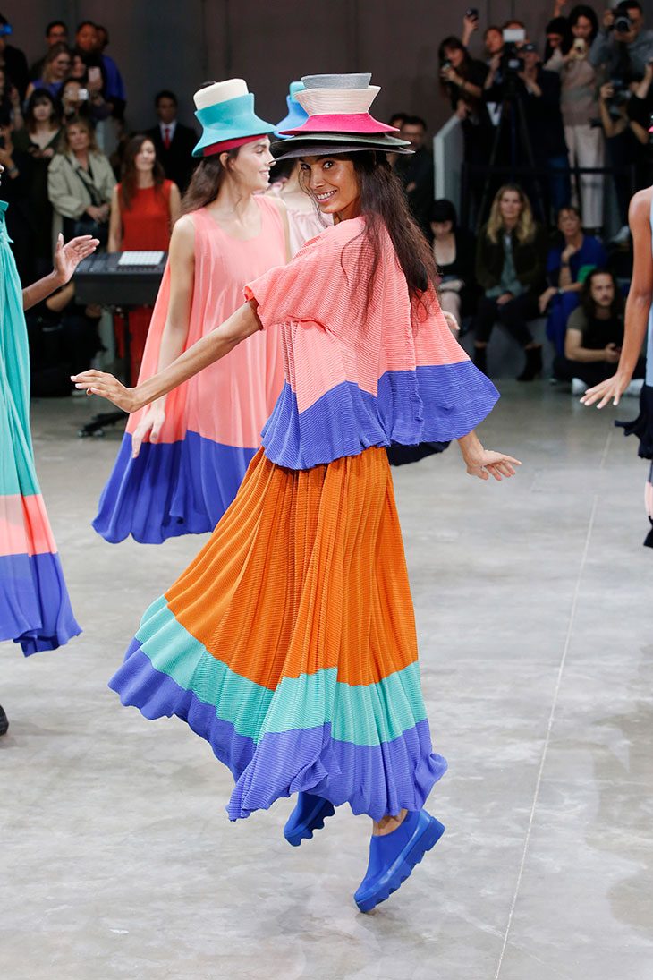 PFW: ISSEY MIYAKE Spring Summer 2020 Womenswear Collection