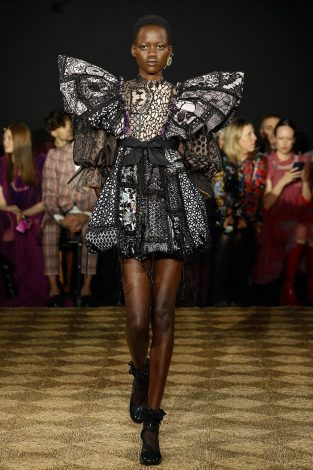 PFW: Viktor&Rolf Spring Summer 2020 Couture Collection
