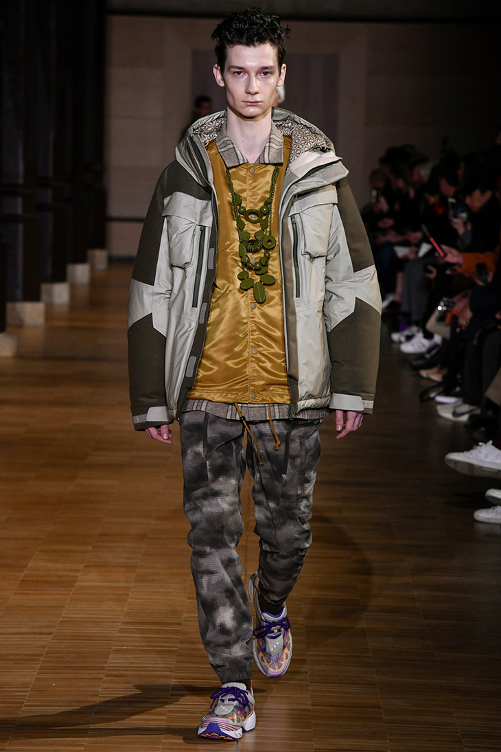 WHITE MOUNTAINEERING